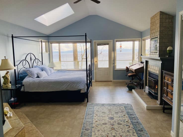 A Tidal Treasure Waterfront Vacation Rental Hornby Island