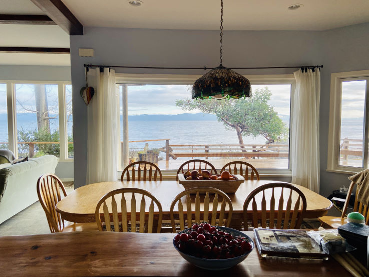 A Tidal Treasure Waterfront Vacation Rental Hornby Island